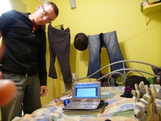 Endure:  cramped, cold and not cosy at all - our hostel in Hobart